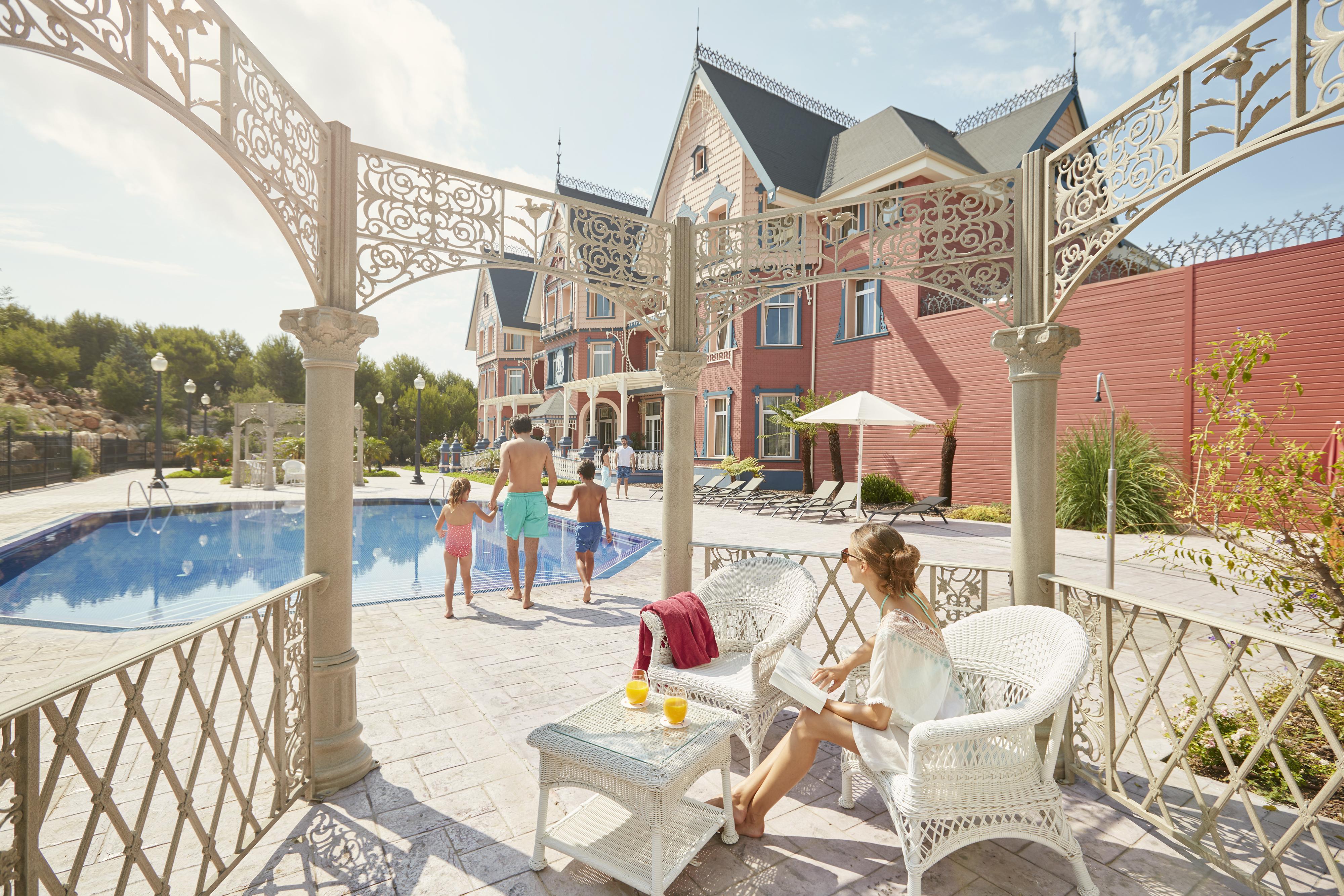 Portaventura Hotel Lucy'S Mansion - Includes Unlimited Access & Express Wristband To Portaventura Park & Ferrari Land Salou Kültér fotó